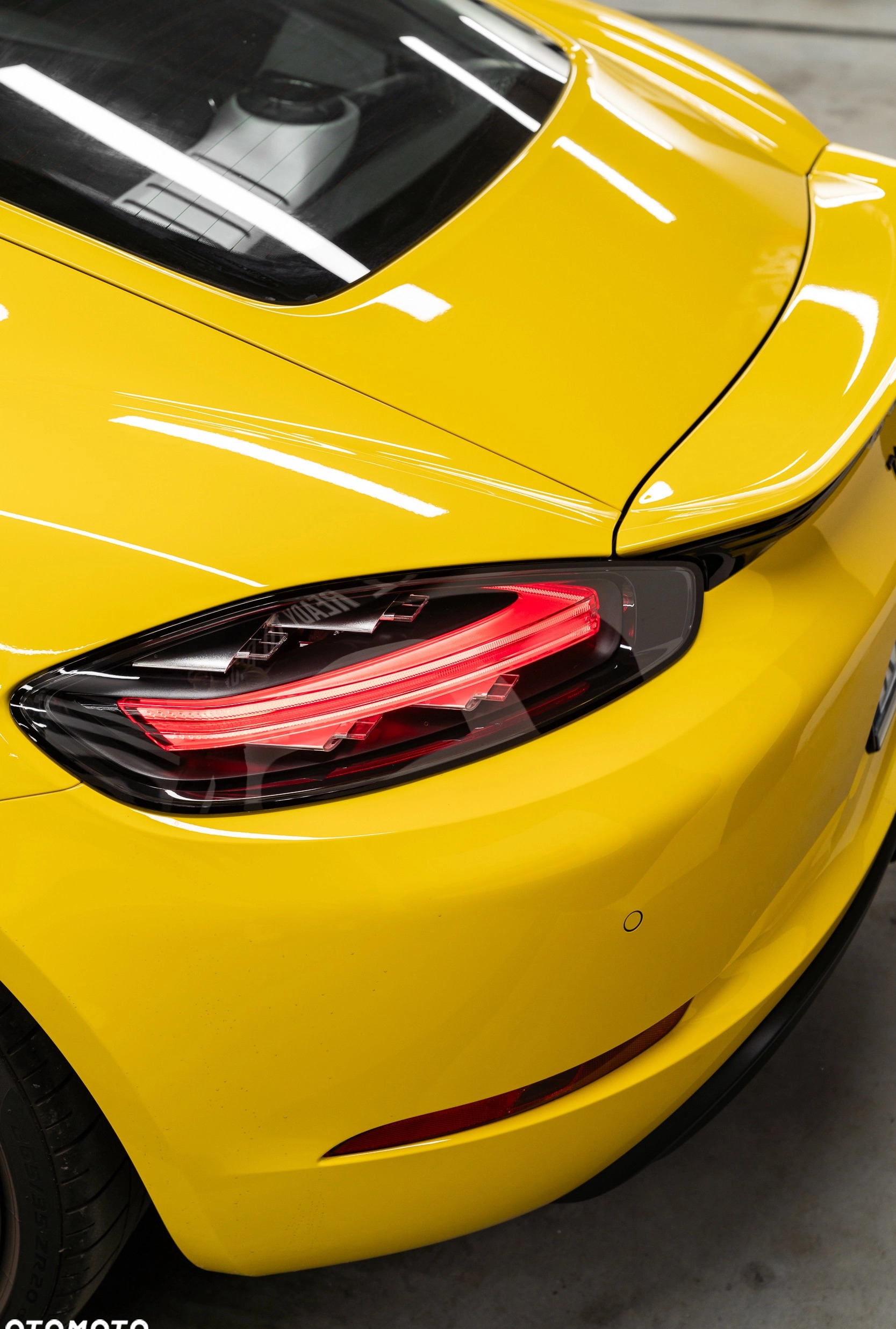 Porsche 718 Cayman cena 429900 przebieg: 13550, rok produkcji 2023 z Kraków małe 742